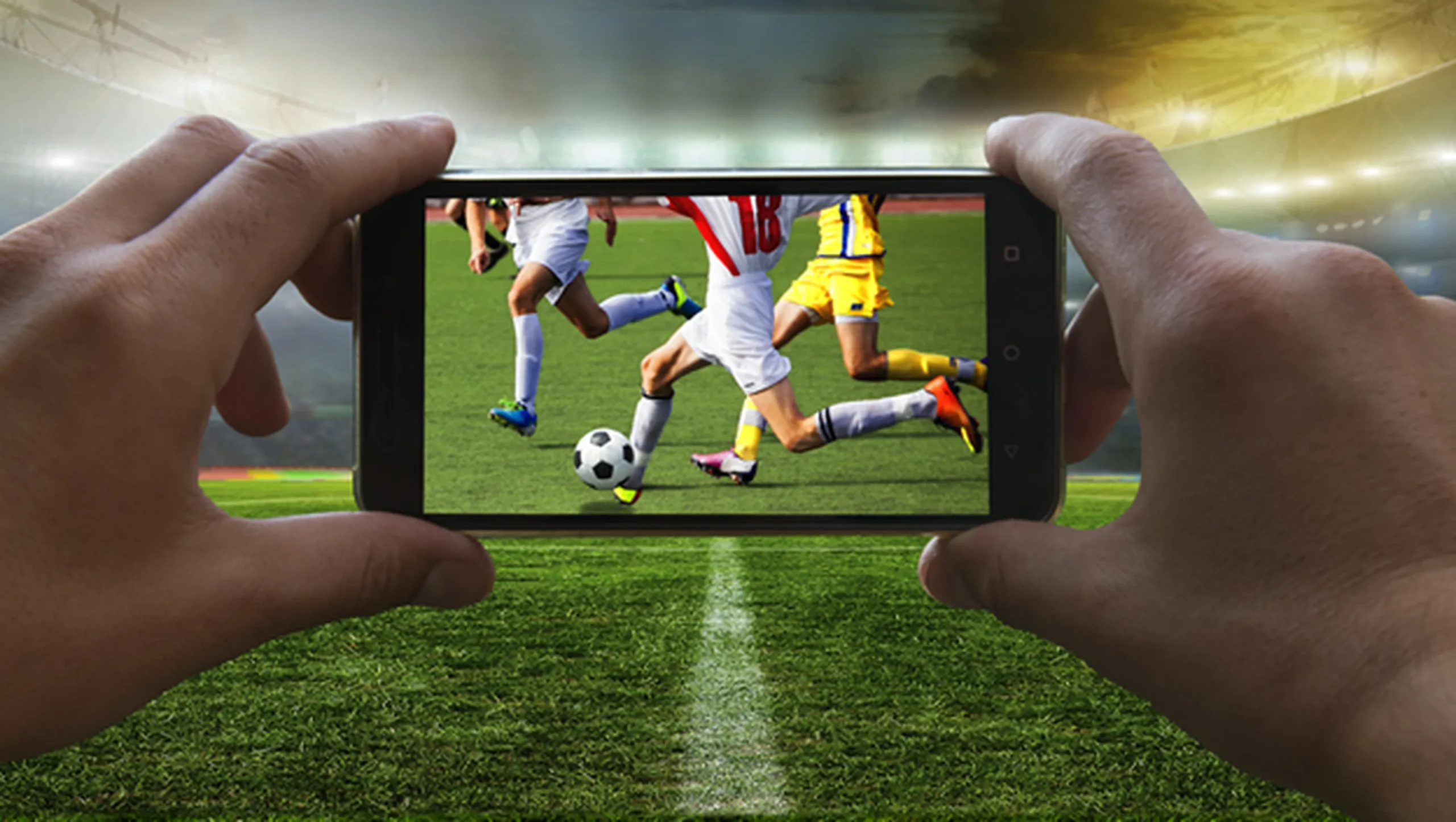 Watch Live Football on Your Cell Phone – The Best Free Apps